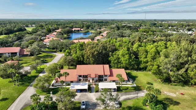 3401 SE Martinique Trace 102, Stuart, FL 34997