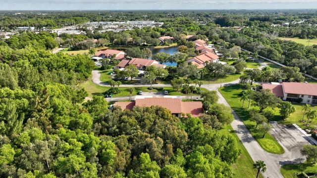 3401 SE Martinique Trace 102, Stuart, FL 34997