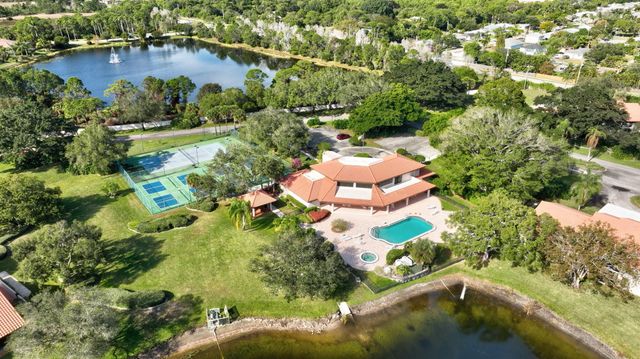 3401 SE Martinique Trace 102, Stuart, FL 34997