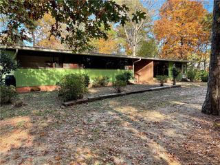 2001 Galax Drive, Fayetteville, NC 28304