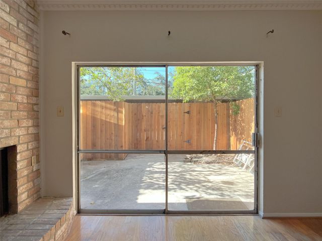 3737 Wakeforest Street, Houston, TX 77098