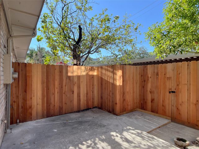 3737 Wakeforest Street, Houston, TX 77098