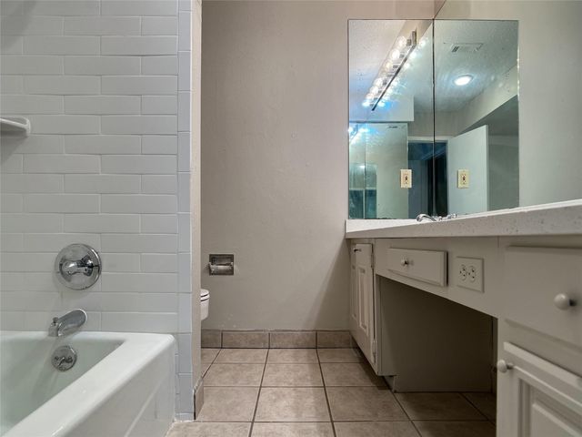 3737 Wakeforest Street, Houston, TX 77098