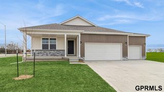 8509 S 184th Terrace, Gretna, NE 68136