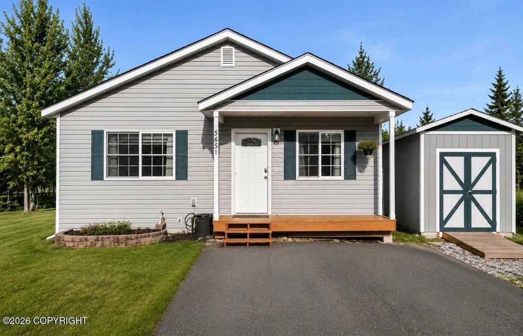 3651 S Heartwood Circle, Wasilla, AK 99623