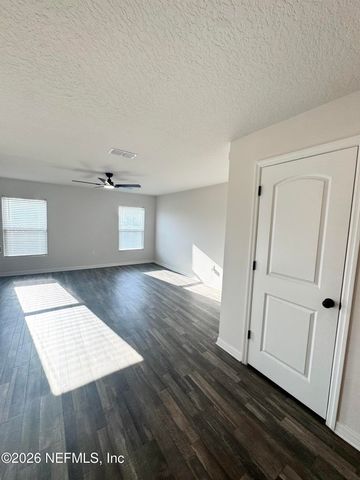 575 RIVER HILL Drive, Welaka, FL 32193