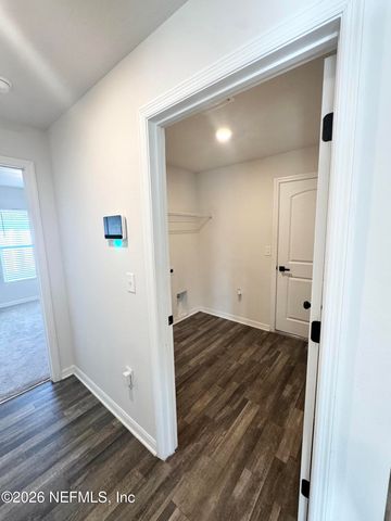 575 RIVER HILL Drive, Welaka, FL 32193