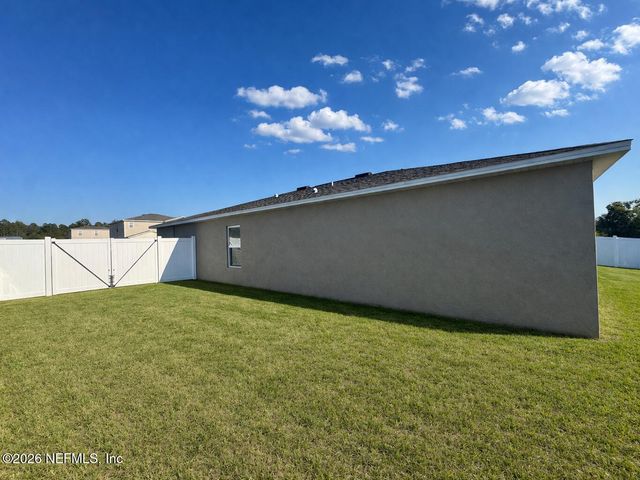 575 RIVER HILL Drive, Welaka, FL 32193