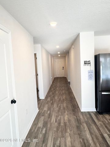 575 RIVER HILL Drive, Welaka, FL 32193