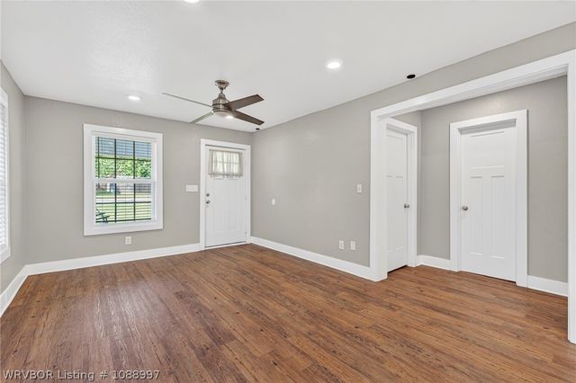 715 Maple Shade, Alma, AR 72921