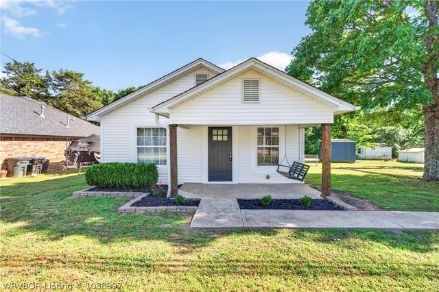 715 Maple Shade, Alma, AR 72921