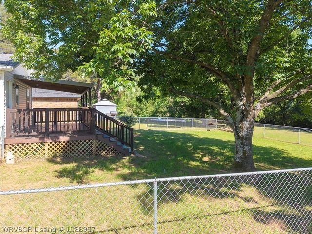 715 Maple Shade, Alma, AR 72921