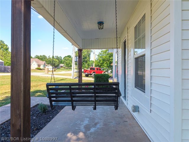 715 Maple Shade, Alma, AR 72921
