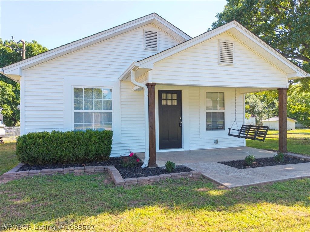715 Maple Shade, Alma, AR 72921