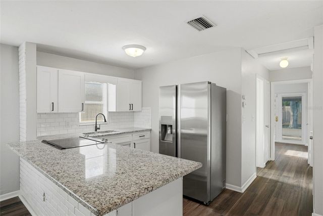 5211 7TH AVENUE N, St Petersburg, FL 33710