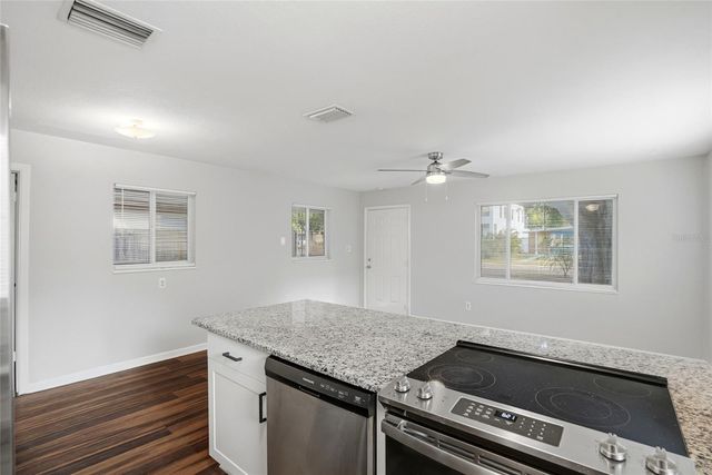 5211 7TH AVENUE N, St Petersburg, FL 33710