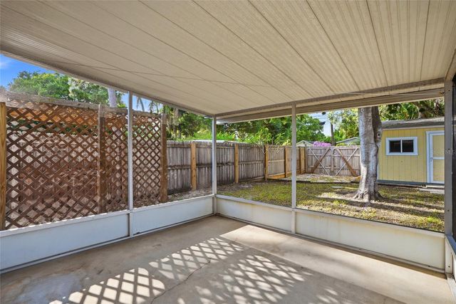 5211 7TH AVENUE N, St Petersburg, FL 33710