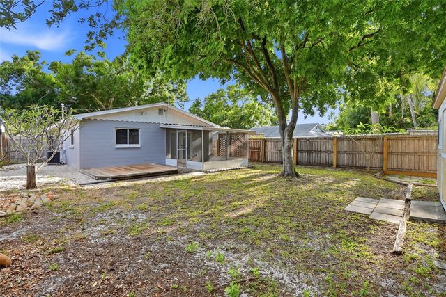 5211 7TH AVENUE N, St Petersburg, FL 33710