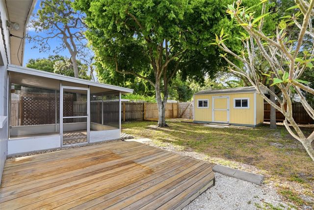5211 7TH AVENUE N, St Petersburg, FL 33710