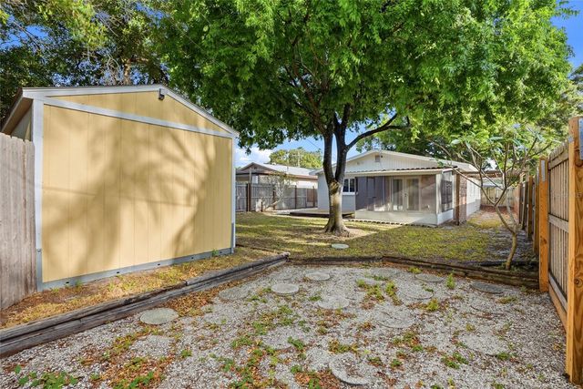 5211 7TH AVENUE N, St Petersburg, FL 33710