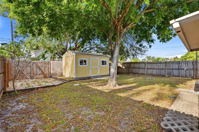 5211 7TH AVENUE N, St Petersburg, FL 33710