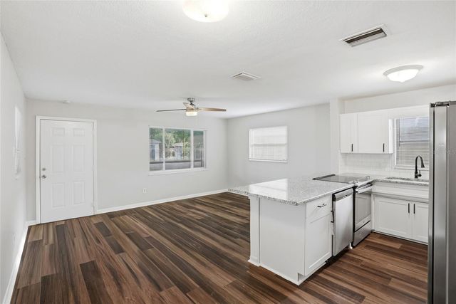 5211 7TH AVENUE N, St Petersburg, FL 33710