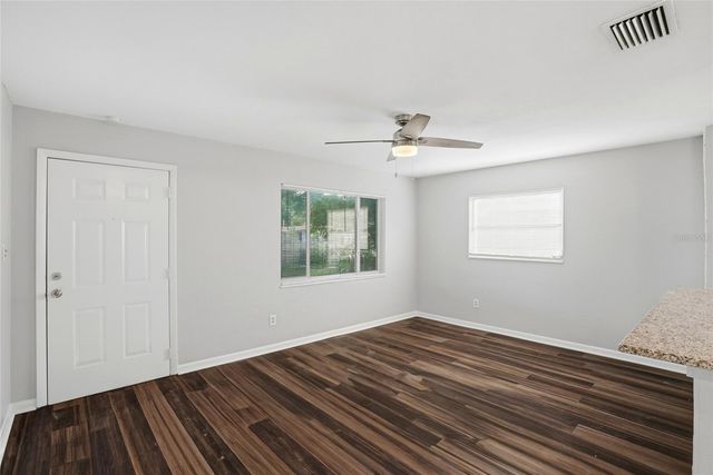 5211 7TH AVENUE N, St Petersburg, FL 33710