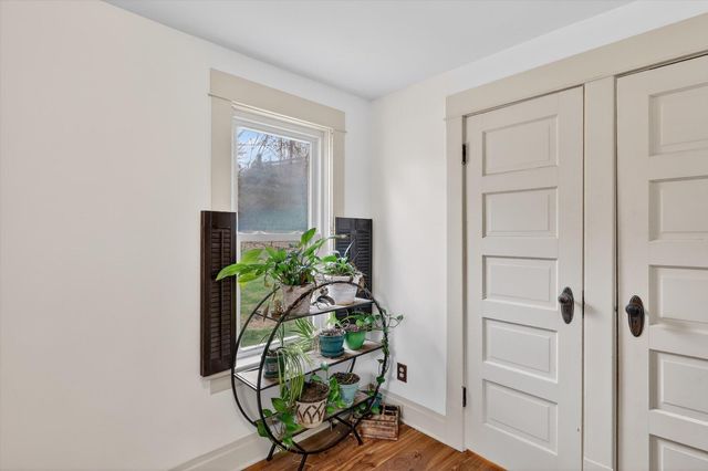 57223 S Main Street, Mattawan Vllg, MI 49071