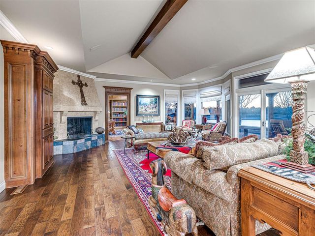 650 E Oak Place, Edmond, OK 73025