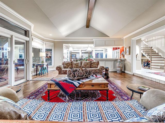 650 E Oak Place, Edmond, OK 73025