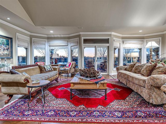 650 E Oak Place, Edmond, OK 73025