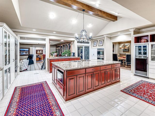 650 E Oak Place, Edmond, OK 73025