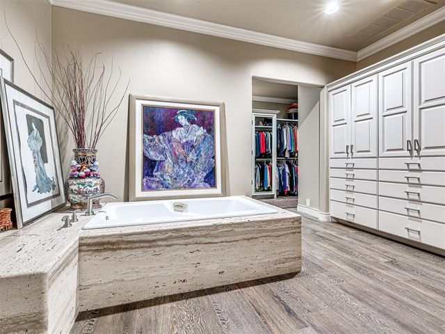 650 E Oak Place, Edmond, OK 73025