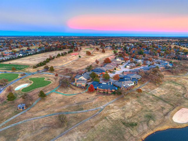 650 E Oak Place, Edmond, OK 73025