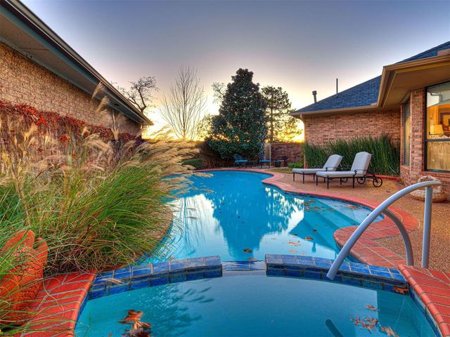 650 E Oak Place, Edmond, OK 73025