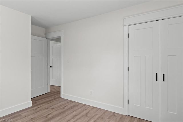 117 Kingswood Place Drive, Walnut Cove, NC 27052