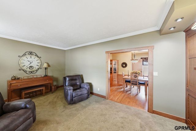 120 S Maple Avenue, Milford, NE 68405