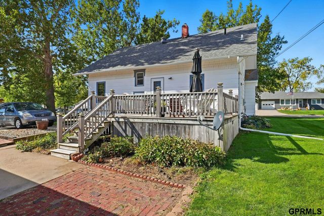 120 S Maple Avenue, Milford, NE 68405