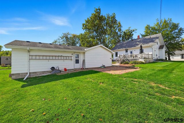 120 S Maple Avenue, Milford, NE 68405