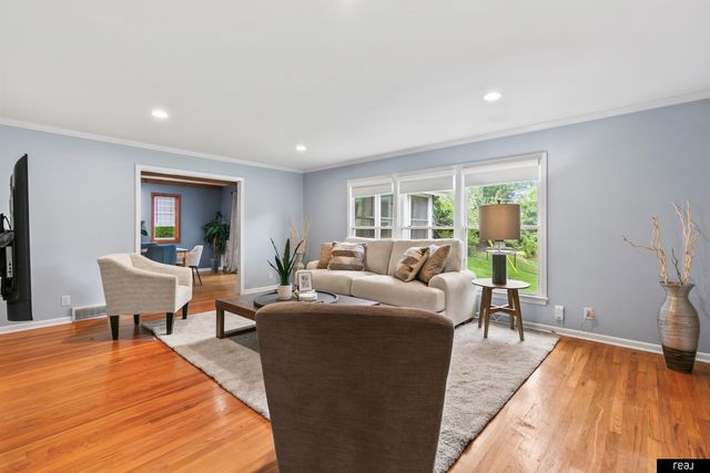 2135 Mullen Road, Omaha, NE 68124