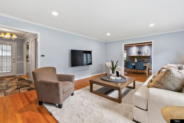 2135 Mullen Road, Omaha, NE 68124
