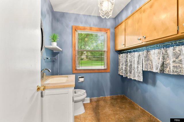 2135 Mullen Road, Omaha, NE 68124