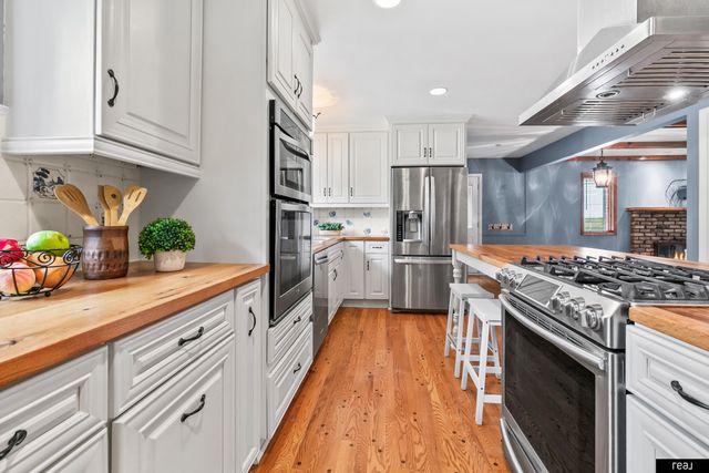 2135 Mullen Road, Omaha, NE 68124