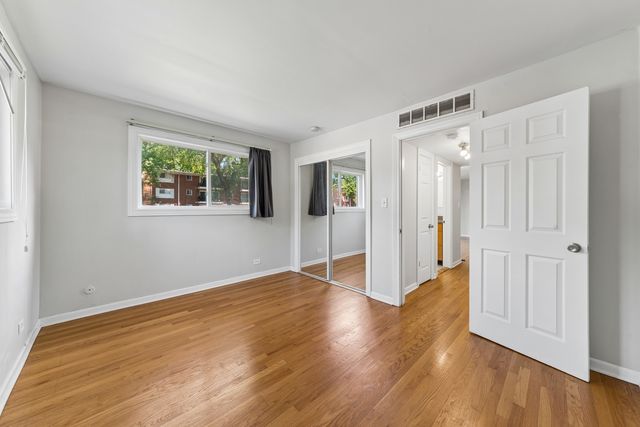 10111 Old Orchard Court 102, Skokie, IL 60076