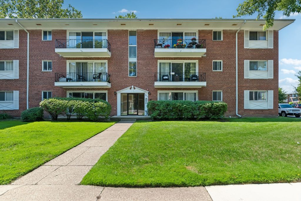 10111 Old Orchard Court 102, Skokie, IL 60076
