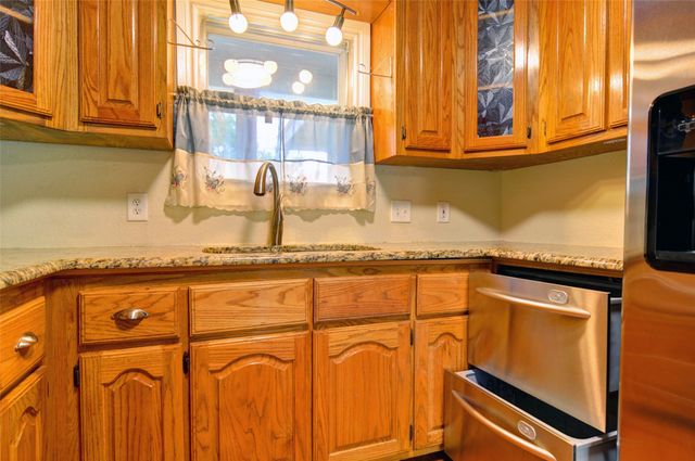 1110 Wade Hampton Street, Benbrook, TX 76126