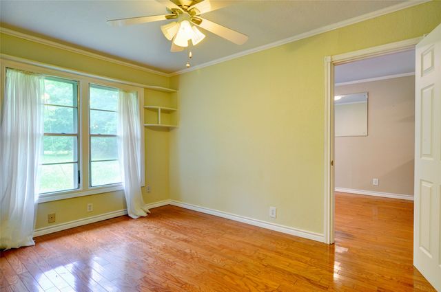 1110 Wade Hampton Street, Benbrook, TX 76126