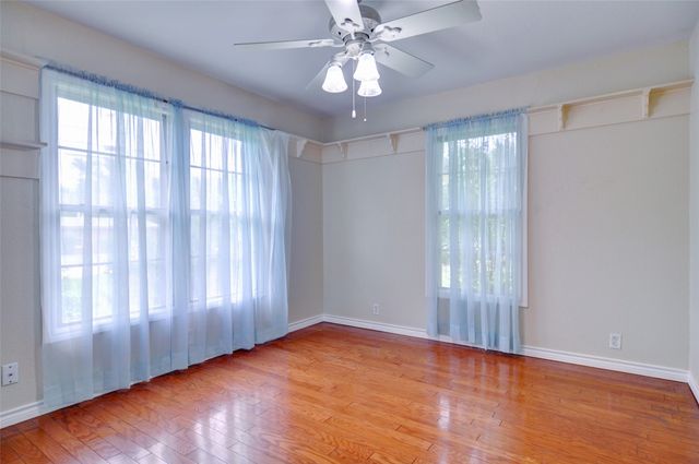 1110 Wade Hampton Street, Benbrook, TX 76126