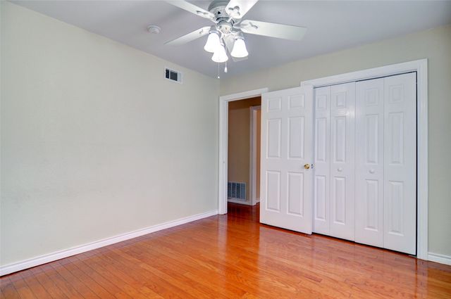 1110 Wade Hampton Street, Benbrook, TX 76126