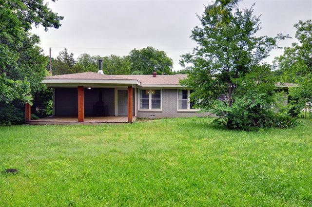 1110 Wade Hampton Street, Benbrook, TX 76126